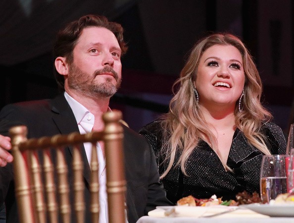 Kelly Clarkson's ex-husband Brandon Blackstock agreed to have joint custody 