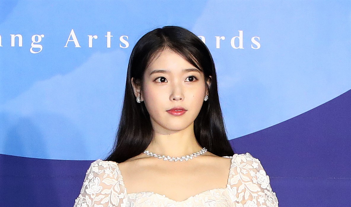 IU Already Has Boyfriend? Fans Speculate Singer Is Dating After ...