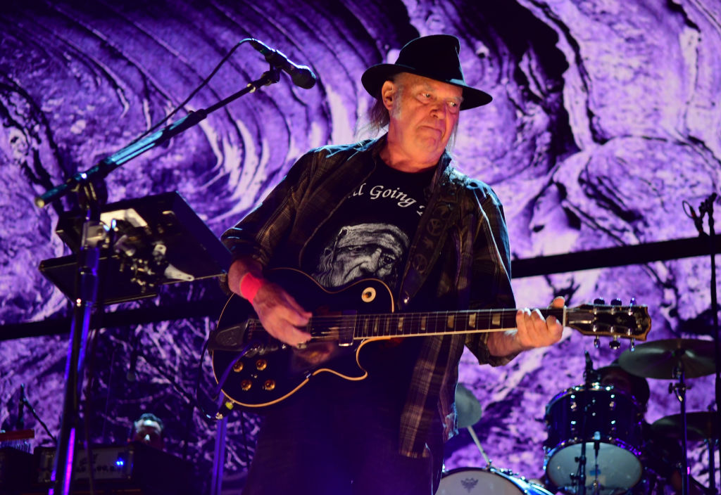 Neil Young ‘Chrome Dreams’ Release Date LongLost Album’s Tracklist