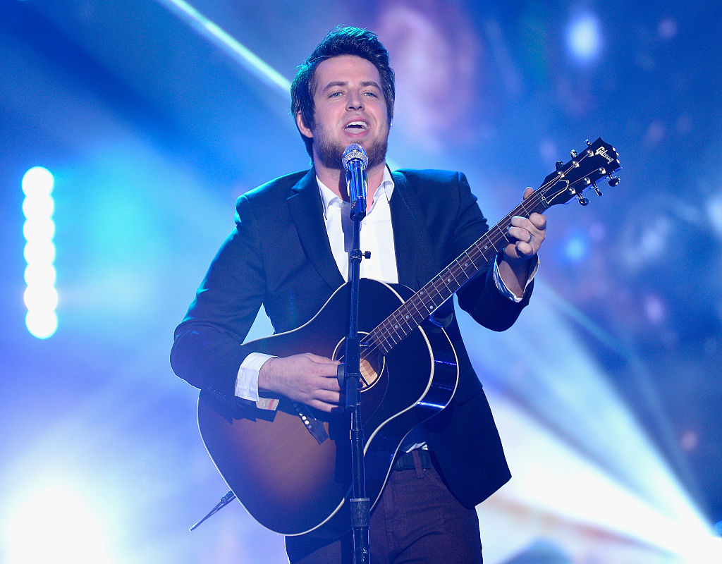 Lee DeWyze Net Worth, Wife + 'Blackbird Song' Singer Whereabouts Revealed |  Music Times