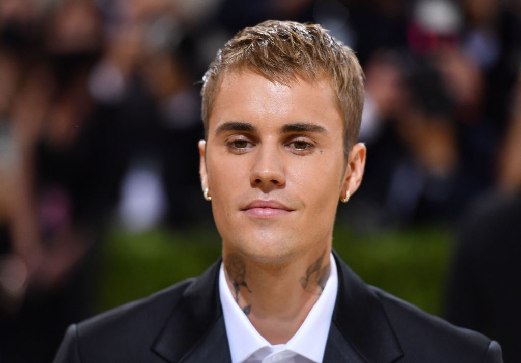 Justin Bieber is about to go bankrupt?  Singer and wife Hailey are said to be forced to cut back on luxury spending during their upcoming pregnancy