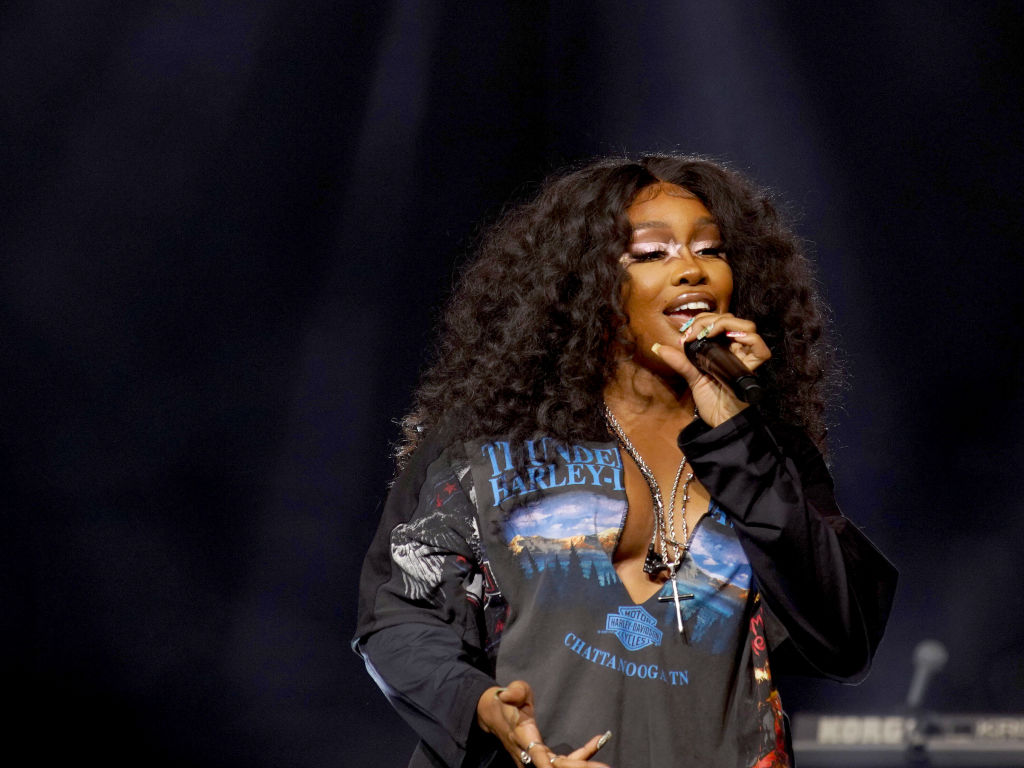 SZA New Music 2022 'Shirt' Music Video With LaKeith Stanfield, Drops