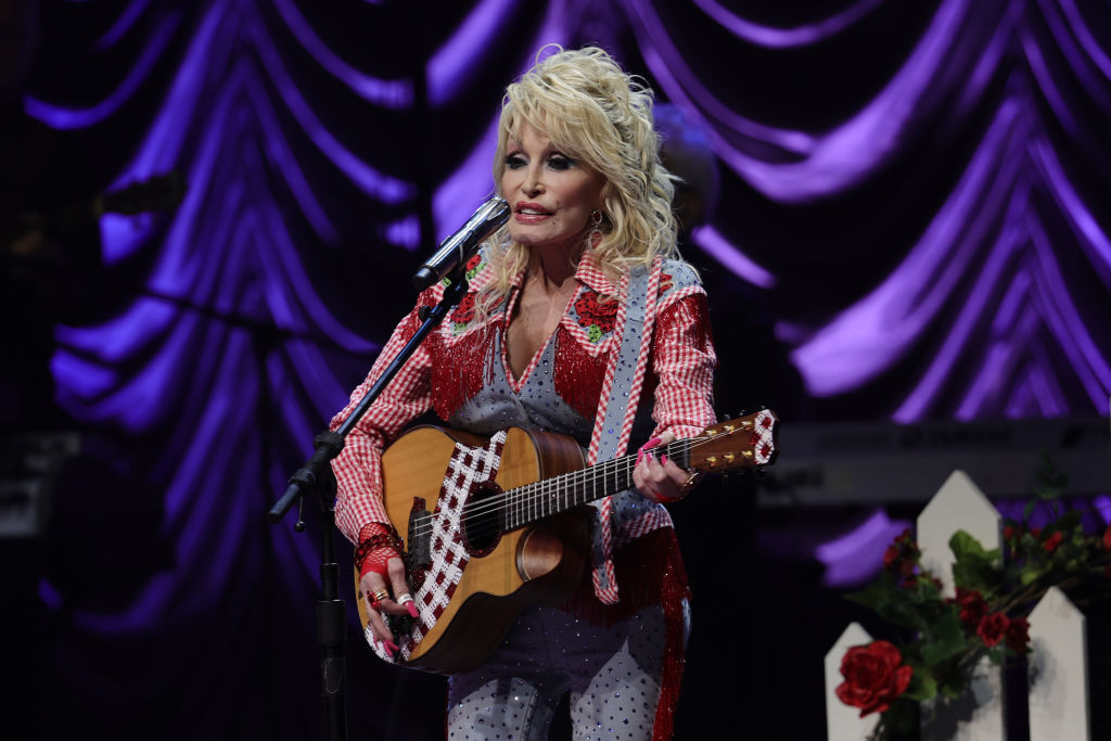 Dolly Parton Reveals Reason Why She Wants To Quit Touring: 'I Would Not Feel Right About That' 