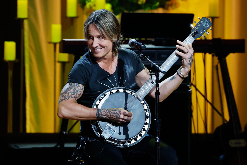 Keith Urban Net Worth Country Star Sells Master Recordings + New Album