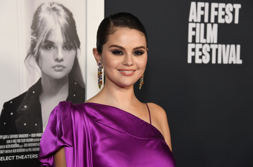 Selena Gomez Best Friend Raquelle Stevens Offended That Fans Called Her A Bad Friend 