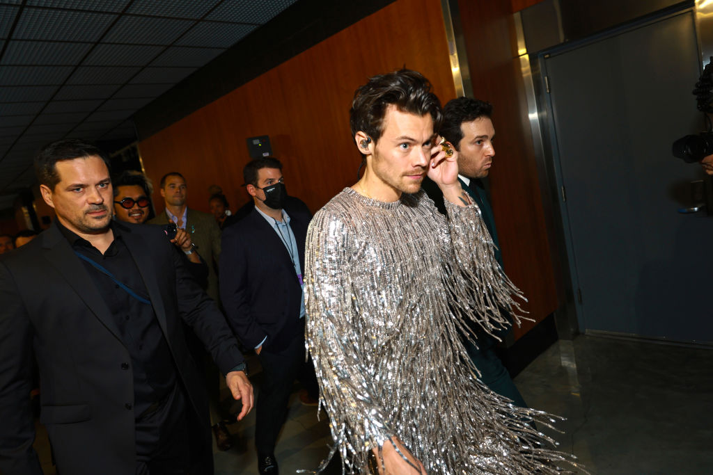 Harry Styles Grammys Performance Had a MAJOR Problem: Back-Up Dancers ...