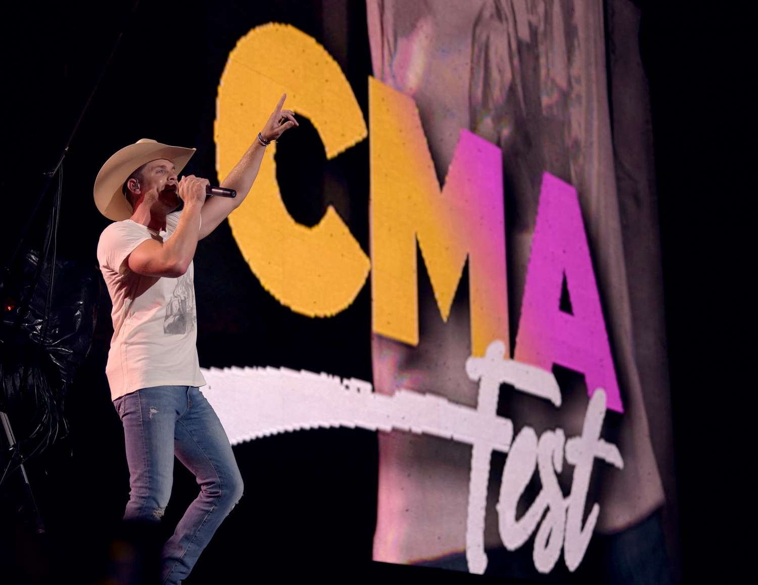 CMA Fest 2023 Lineup Revealed Miranda Lambert, Luke Bryan, Lainey