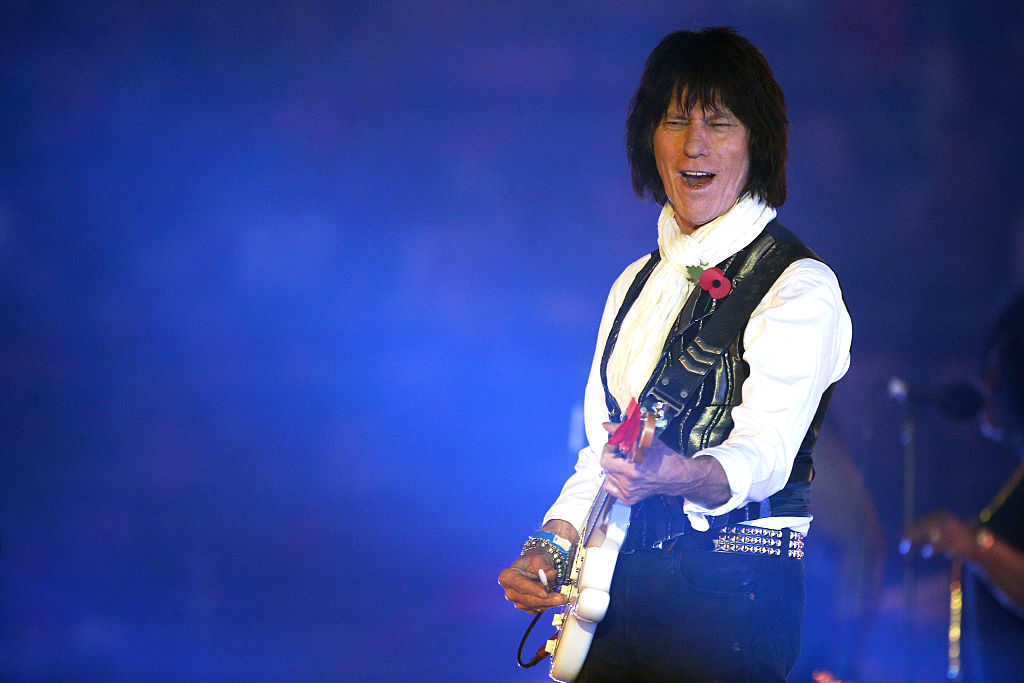 Eric Clapton, Johnny Depp, Rod Stewart, MORE to Perform at Jeff Beck Tribute Concert [Details]