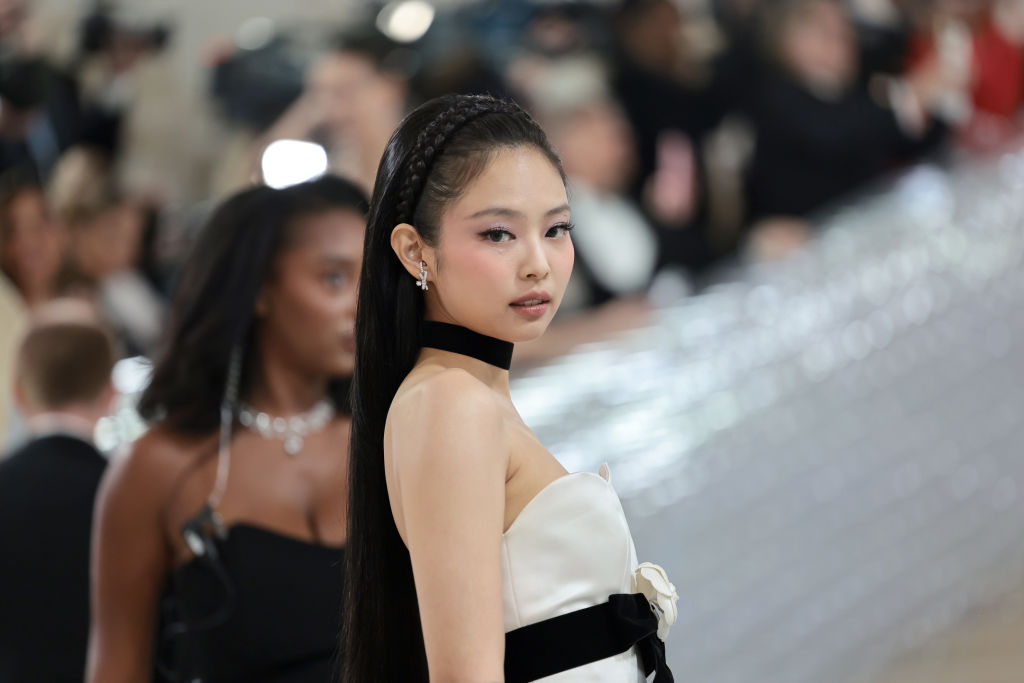 Jennie Kim Makes 2023 Met Gala Debut With '90s Vintage Chanel