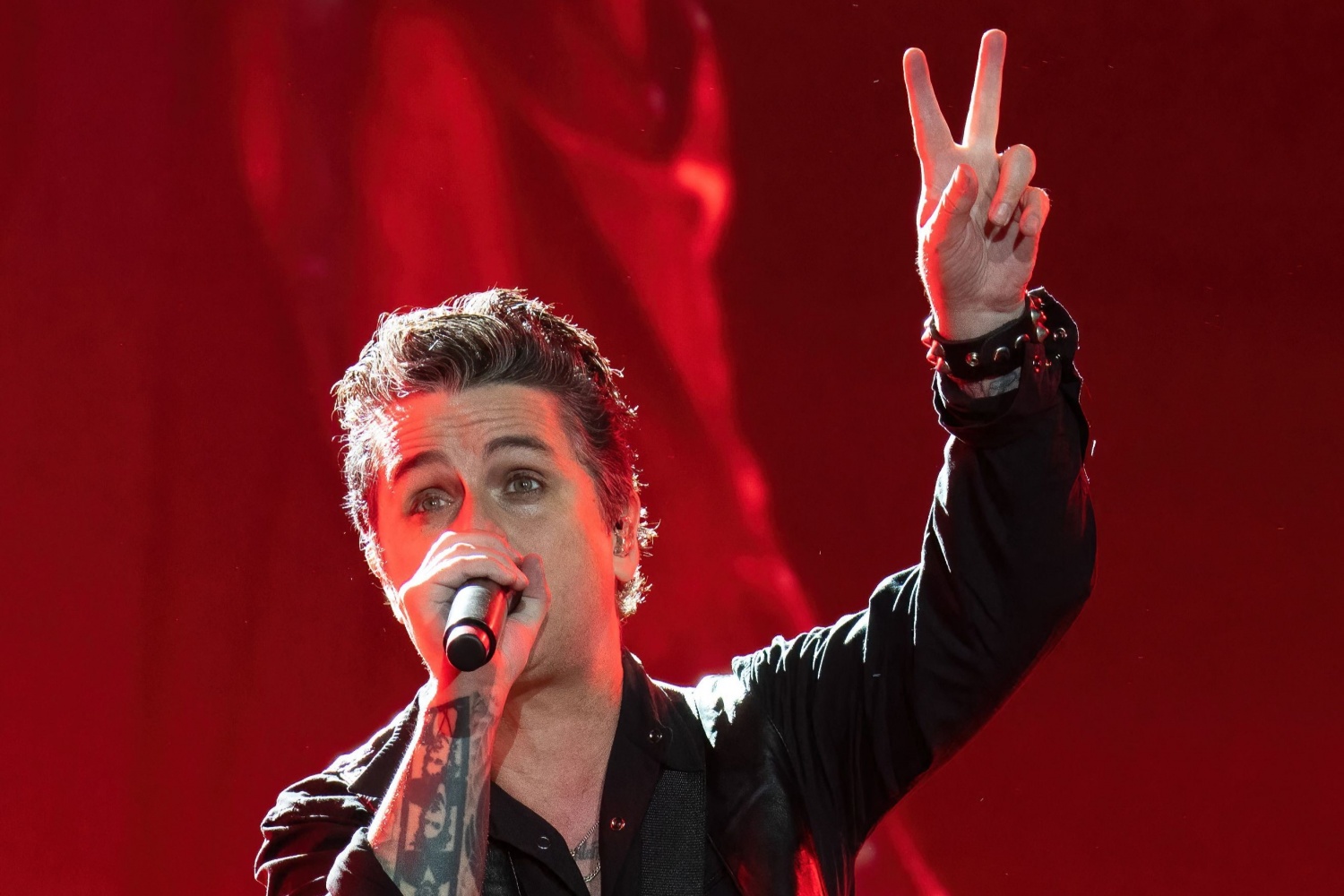 Billie Joe Armstrong Sexuality: Green Day Frontman Reacts to Being Called a 'Bisexual Icon'