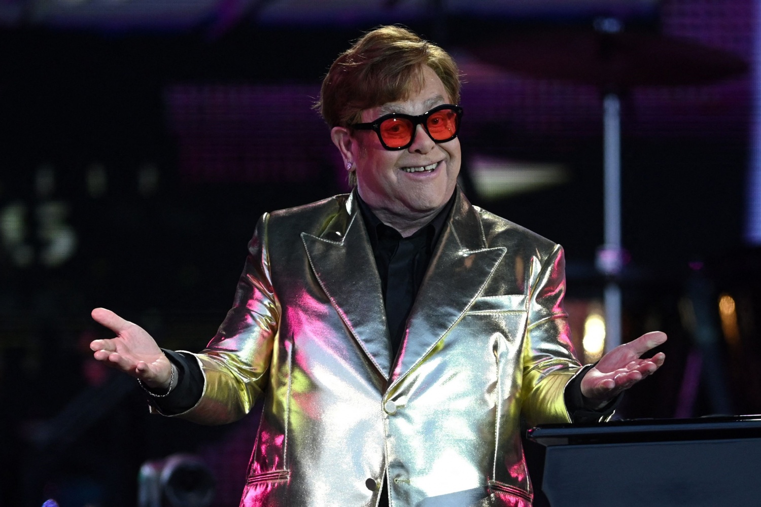 Elton John’s Wardrobe Malfunction at Glastonbury 2023 Goes Viral — See Singer’s Reaction Here