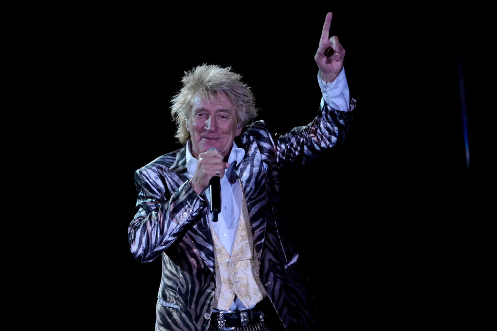 Rod Stewart Concert Cancelation Mystery: Lord Mayor Reveals Truth About Singer's Statement