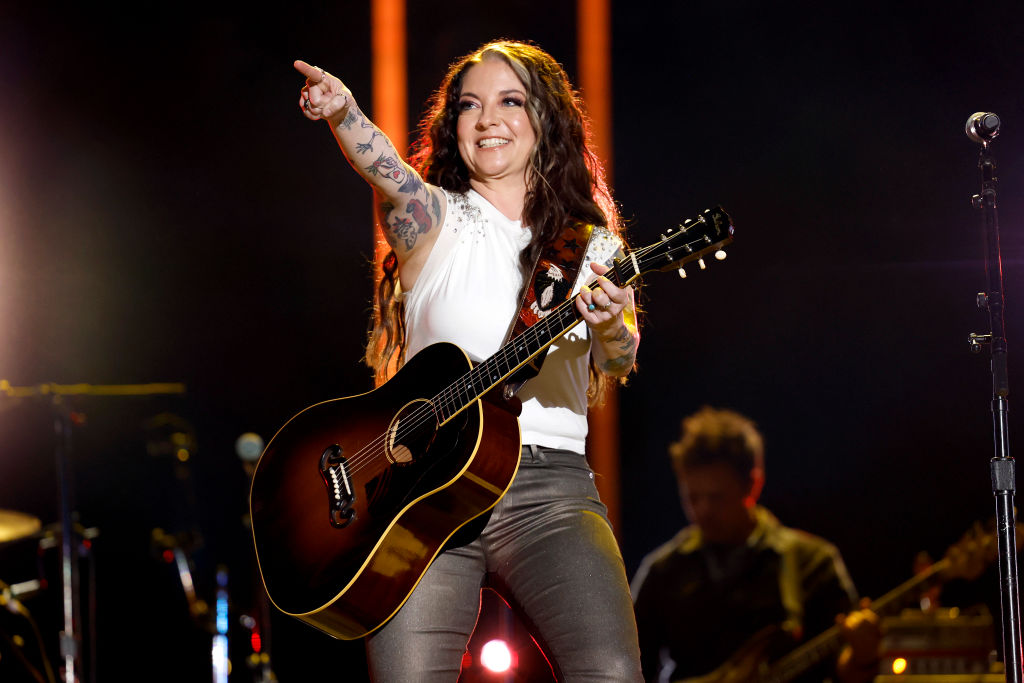 Ashley McBryde EXTENDS Tour 2024 New Dates, Venues + How to Get