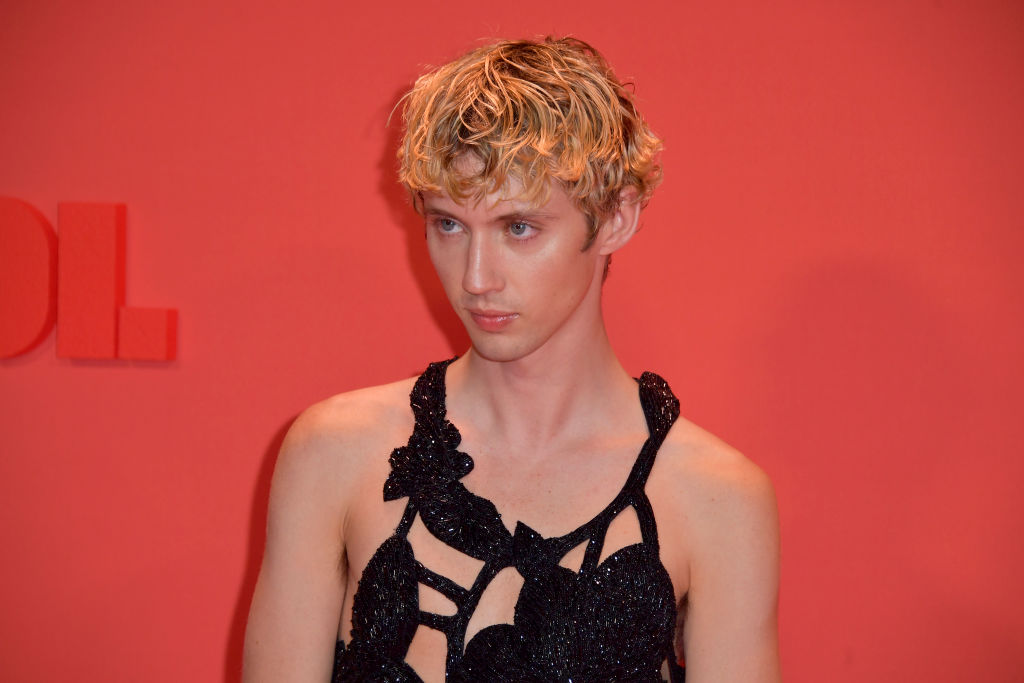 Troye Sivan continues with outrageous antics while performing at Primavera Sound Festival despite backlash