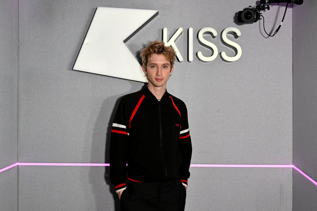 Troye Sivan Defends Nude Artwork From Critics: 'I Like My Body, It Makes Some People Uncomfortable'