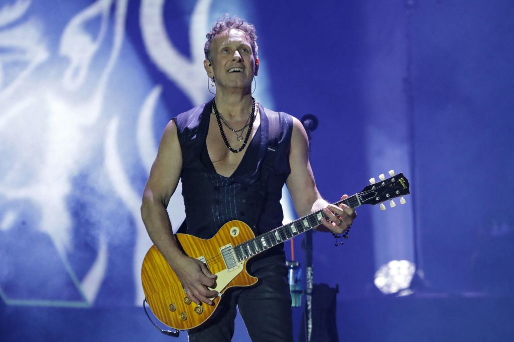 Vivian Campbell's Health Issue: Def Leppard Member Provides Update Amid Worrying Battle