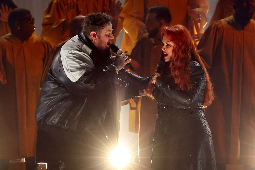 CMA Awards 2023 What Happened to Wynonna Judd? Country Star Defends