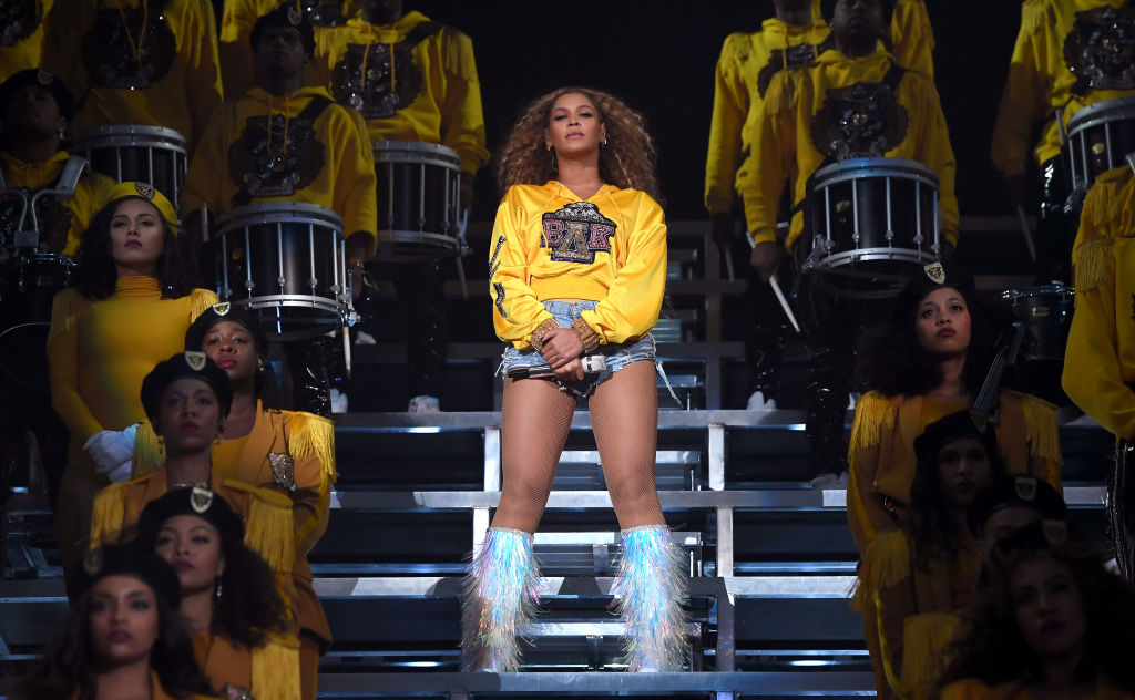 Beyonce's Momager Tina Knowles Schools Haters About Singer's New Look: 'It's Culture, Pride, Strength'
