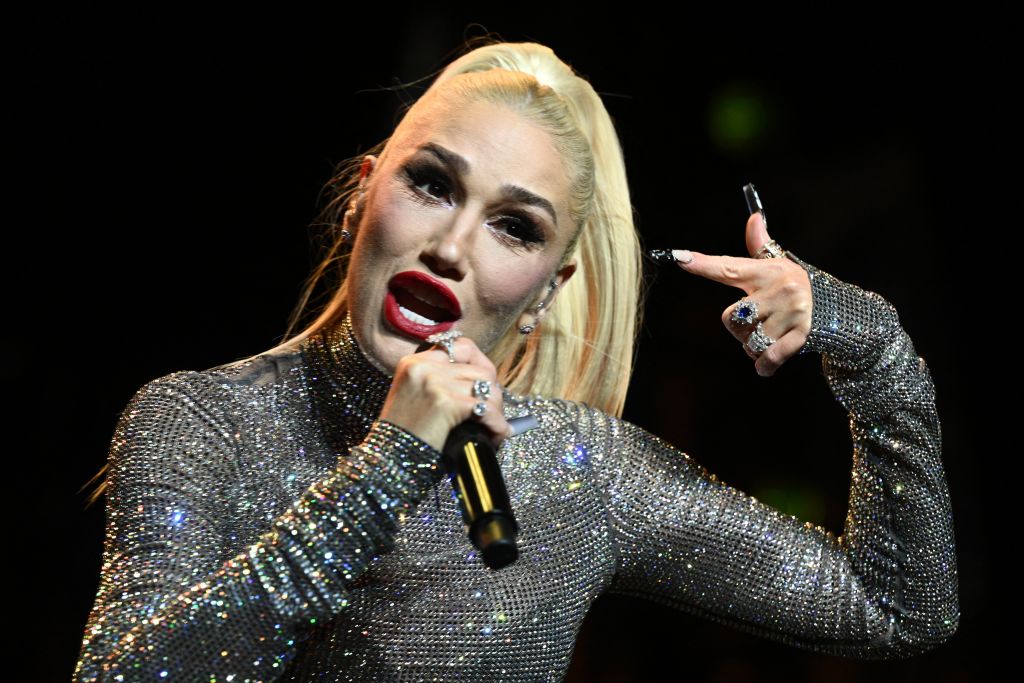 Gwen Stefani Trolled Again After Wearing Dress That 'Looks Like an Old Bedspread'