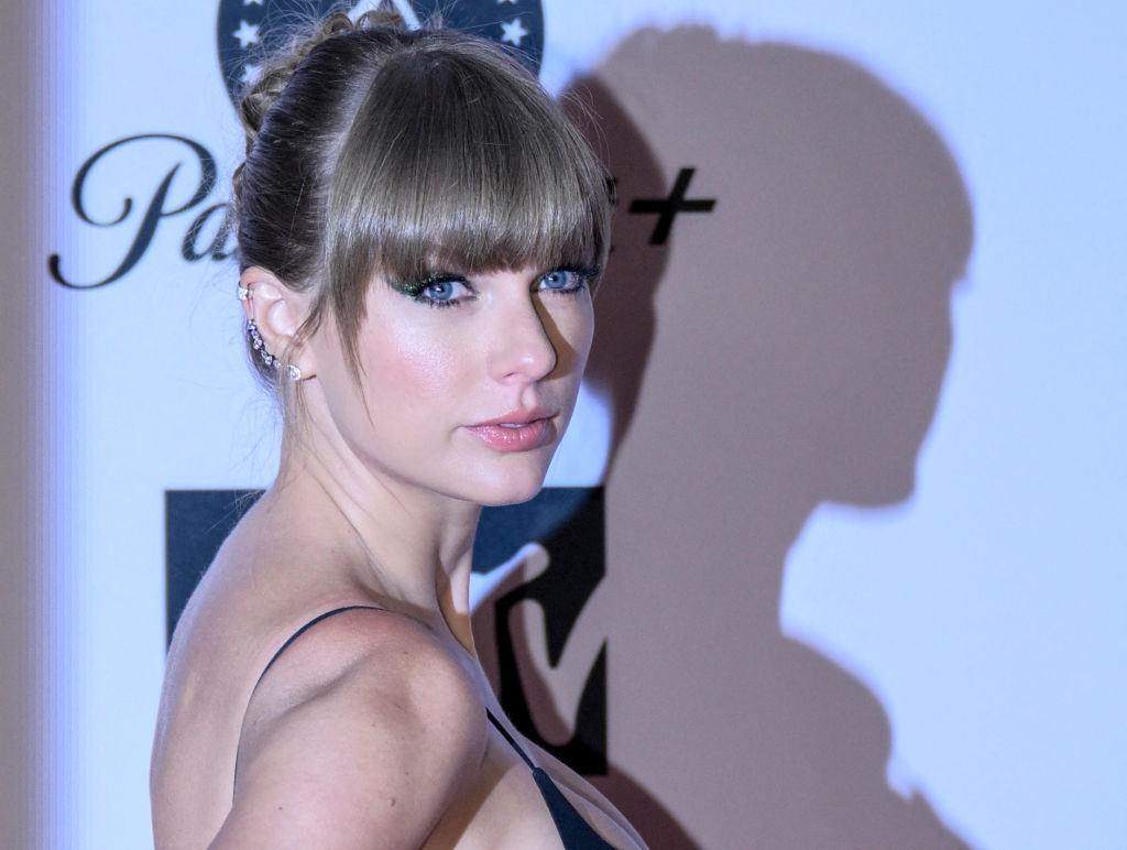 Taylor Swift Finally Addresses 'Snake Gate' + Kanye West, Kim Kardashian Drama: 'I Didn't Trust Anyone Anymore!'