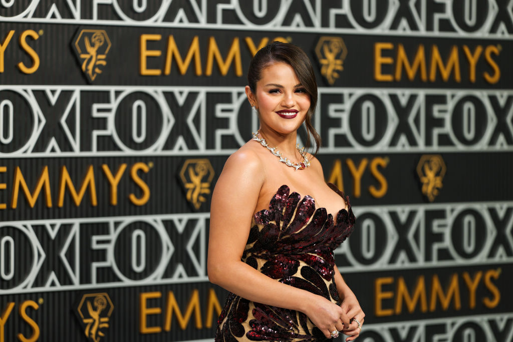 Selena Gomez's Boyfriend Benny Blanco Mistaken as Homeless Man? Producer Escorted Off Emmys Red Carpet