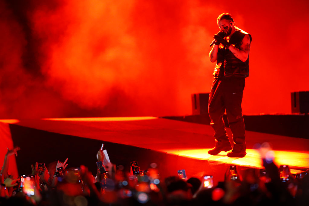 Drake, J. Cole 'It Was All a Blur-Big as the What?' Tour POSTPONED: Details