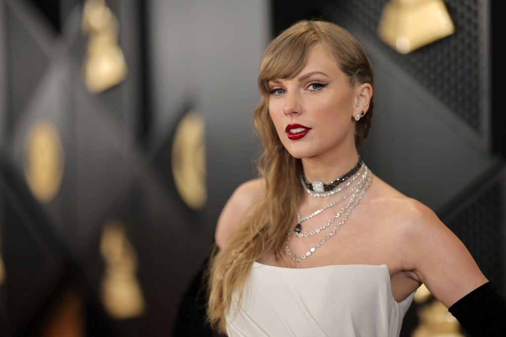 Travis Kelce Effect? Taylor Swift 'Back to Her Old Self' At 2024 Grammy Awards Amid Blossoming Romance