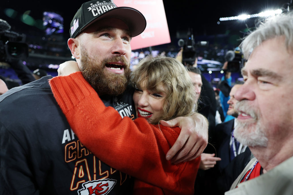 Taylor Swift's Family Gives Travis Kelce Their Stamp of Security Approval