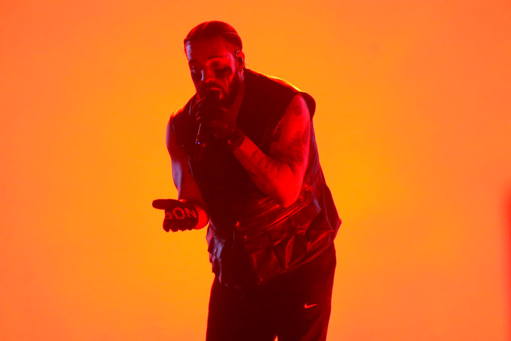 Drake performs during day two of Lollapalooza Chile 2023
