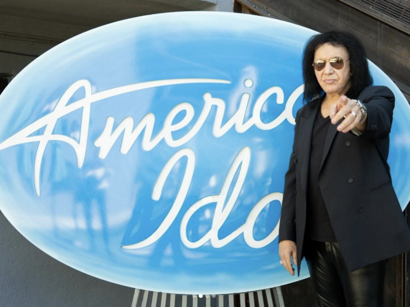 Gene Simmons mentors the top 14 on 'American Idol' Season 22's Rock & Roll Hall of Fame Night.