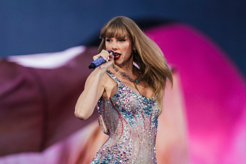 Taylor Swift will perform ‘Never Forget’ in London after Travis Kelce appeared on stage