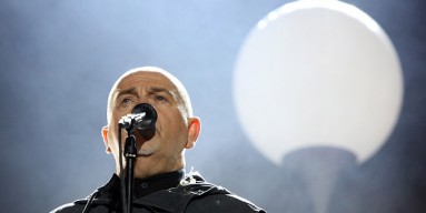 Peter Gabriel performing in Berlin