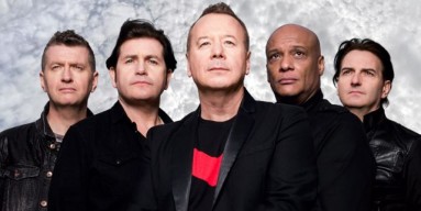 Jim Kerr (center) and Simple Minds are looking up. 