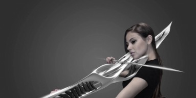 MONAD Studio Releases 2-String Piezoelectric Violin Worthy of Sci-Fi Movie