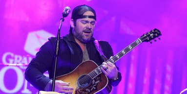 Lee Brice Admits He Doesn't Dance but Doesn't Stand for Being Called Drunk  on Stage | Music Times