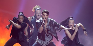 Tooji performs for Norway at Eurovision. 