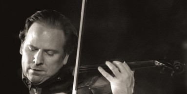 Violinist Daniel Hope Talks ‘Vivaldi Recomposed,’ Max Richter’s Re-Imagining of ‘The Four Seasons’ on DG/Universal
