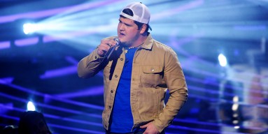 Dexter Roberts sings goodbye with "Lucky Man" on "American Idol"