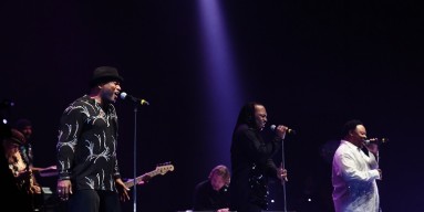Earth, Wind and Fire Experience performs