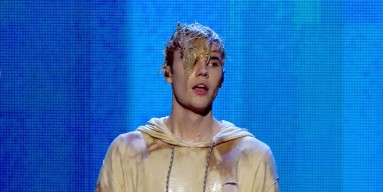 Singer Justin Bieber performs onstage during the 2015 American Music Awards at Microsoft Theater on November 22, 2015 in Los Angeles, California. 