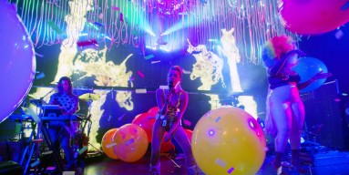Miley Cyrus & Her Dead Petz In Concert - Chicago, Il