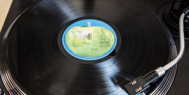 British Record Shops See A Vinyl Revival