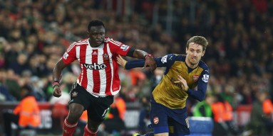 Victor Wanyama of Southampton battles with Nacho Monreal of Arsenal during the Barclays Premier League match between Southampton and Arsenal at St Mary's Stadium on December 26, 2015 in Southampton, England. 