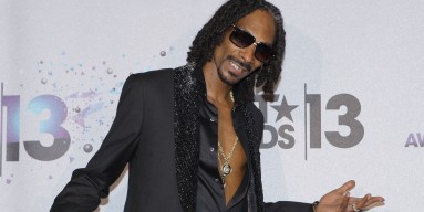 Snoop Dogg Hosts 2013 BET Hip-Hop Awards