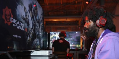 Murs attends the Xbox & Gears Of War 4 Los Angeles launch event at The Microsoft Lounge on September 30, 2016 in Venice, California