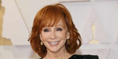 Reba McEntire t o Sing Happy's Place Theme Song