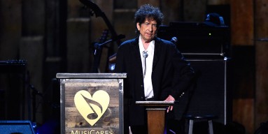 Bob Dylan Digs At Fellow Musicians on 'The Philosophy of Modern Song' Book: Chris Frantz 'Has A Bone To Pick' With Singer 