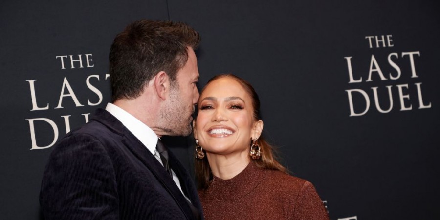 Jennifer Lopez, Ben Affleck Prepares for First Christmas Together! Stars Spotted Tree Shopping Fashionably [Look]