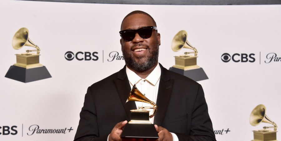 Robert Glasper Responds to Chris Brown's Grammys Insult by Raising Money for Charity [DETAILS] 