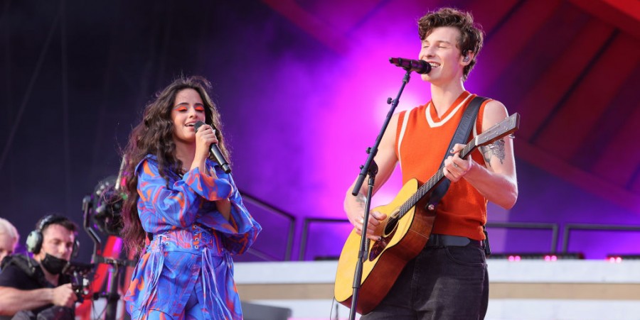 Shawn Mendes, Camila Cabello KISSING in Coachella: Are They Getting Back Together?
